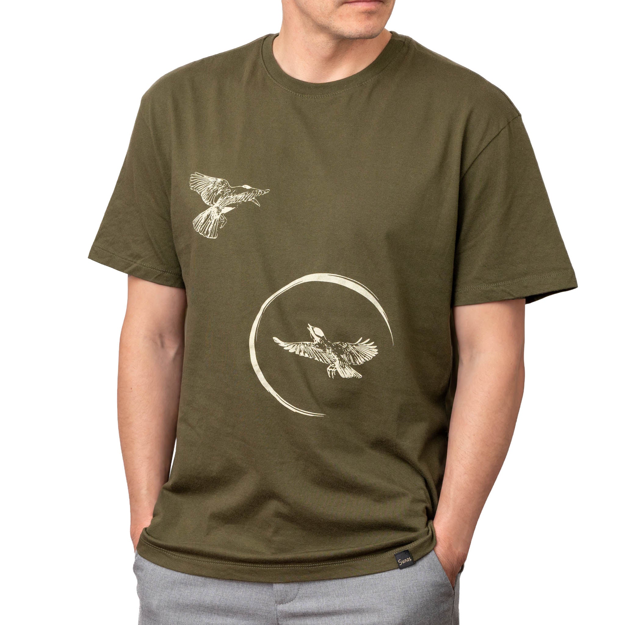 Remera Benteveo verde Sunas diseño minimalista