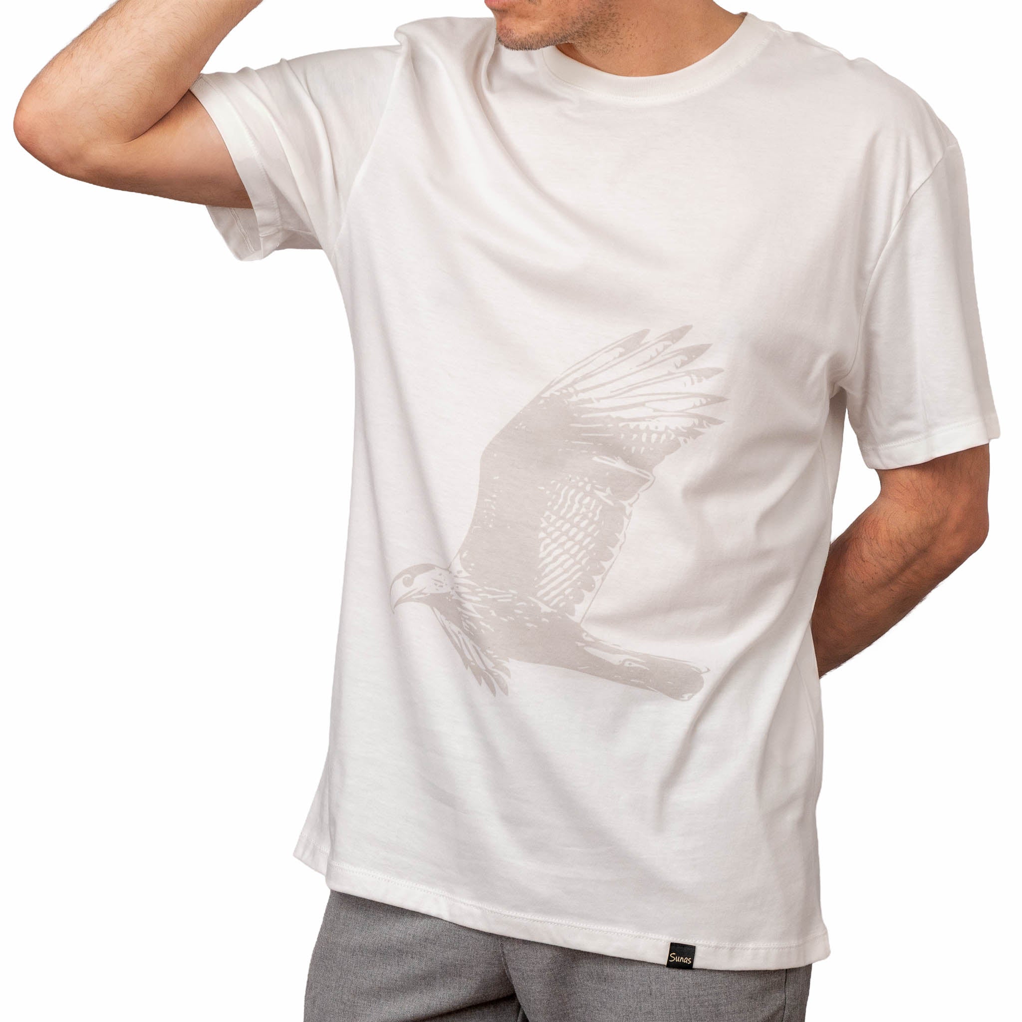 Remera Carancho crudo Sunas estética minimalista